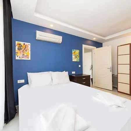 Refreshing Apartment With Backyard And Shared Pool In Serik, Antalya *